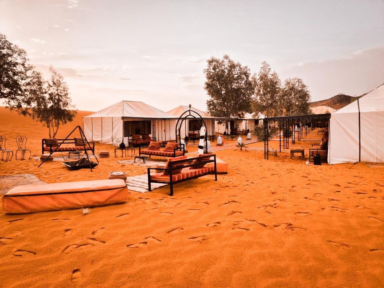 Zahra Luxury Desert Camp Мерцуга Екстериор снимка