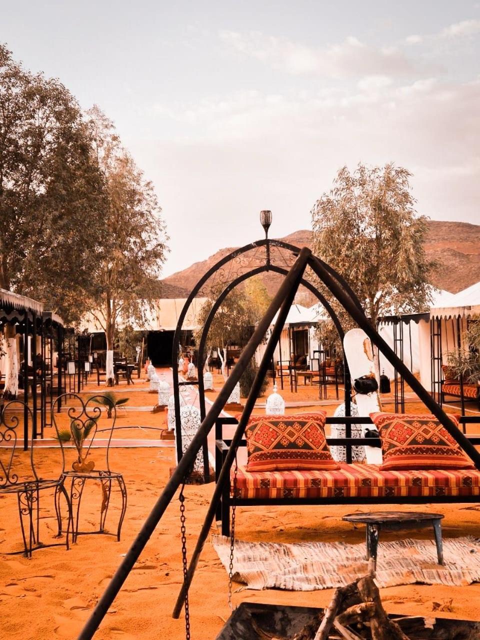 Zahra Luxury Desert Camp Мерцуга Екстериор снимка